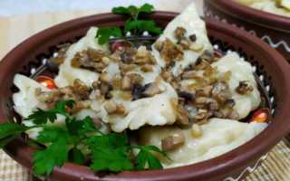Как приготовить вкусные домашние вареники с картошкой и грибами