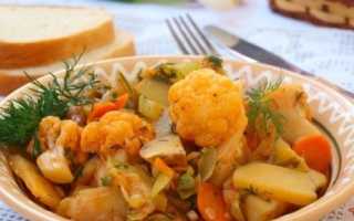 Блюда из овощей. Тушеные кабачки с цветной капустой