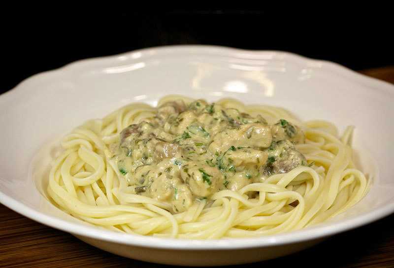 домашняя лапша с курицей и грибами